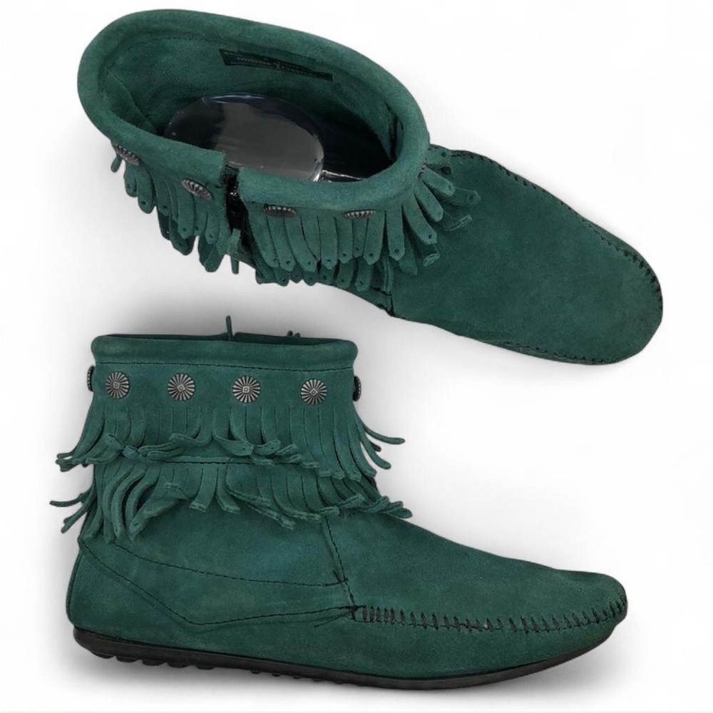 Minnetonka Women's Double Fringe Side Zip Boots